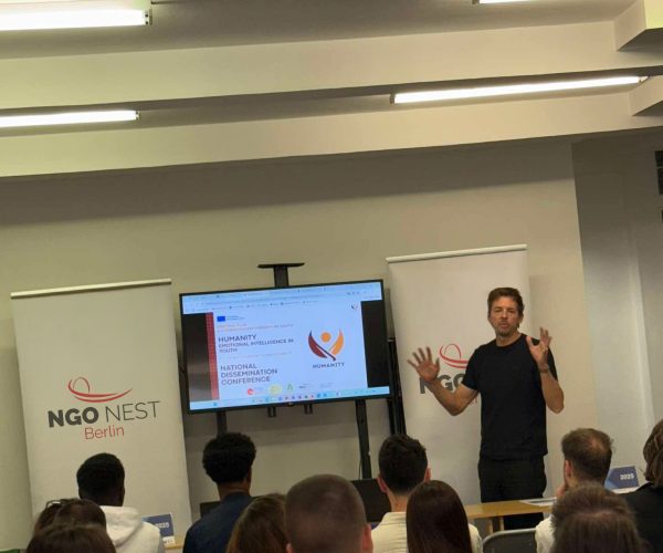 85221e7fd046ba7dd4f9c442f3599395